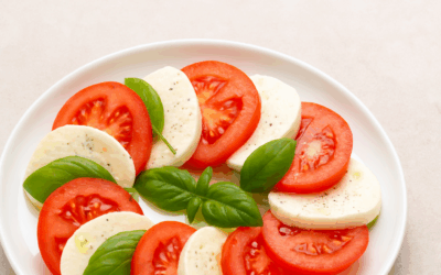 سلطة الكابريزي الإيطالية نكهة صيفية منعشة لا تُقاوم